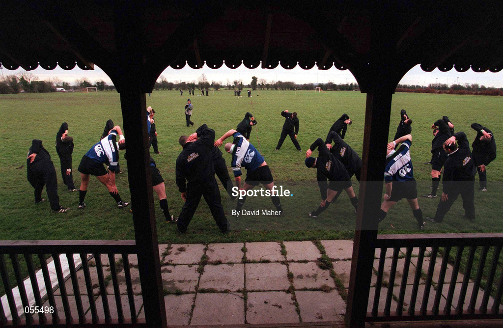 29 January 2001; The squad warm-up for Ireland rugby squad training at ALSAA Sportsgrounds in Dublin. Photo by David Maher/Sportsfile