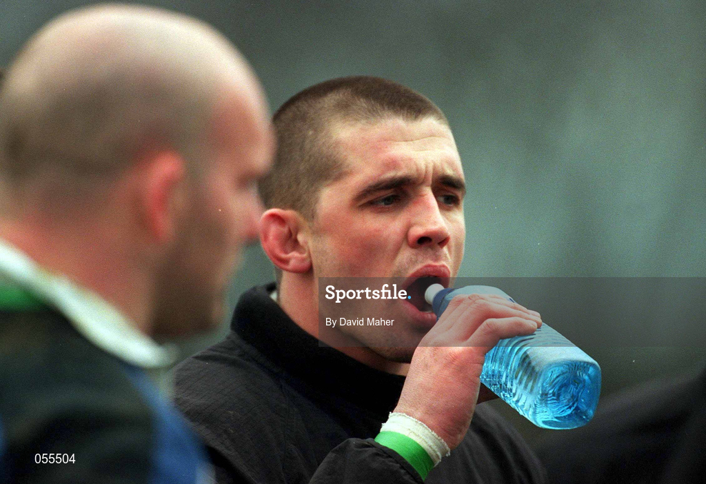 29 January 2001; Alan Quinlan during Ireland rugby squad training at ALSAA Sportsgrounds in Dublin. Photo by David Maher/Sportsfile