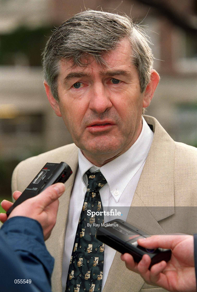 30 January 2001; Pictured at a Meet the Managers Photocall in the Berkeley Court Hotel is Wexford hurling manager Tony Dempsey. Photo by Ray McManus/Sportsfile