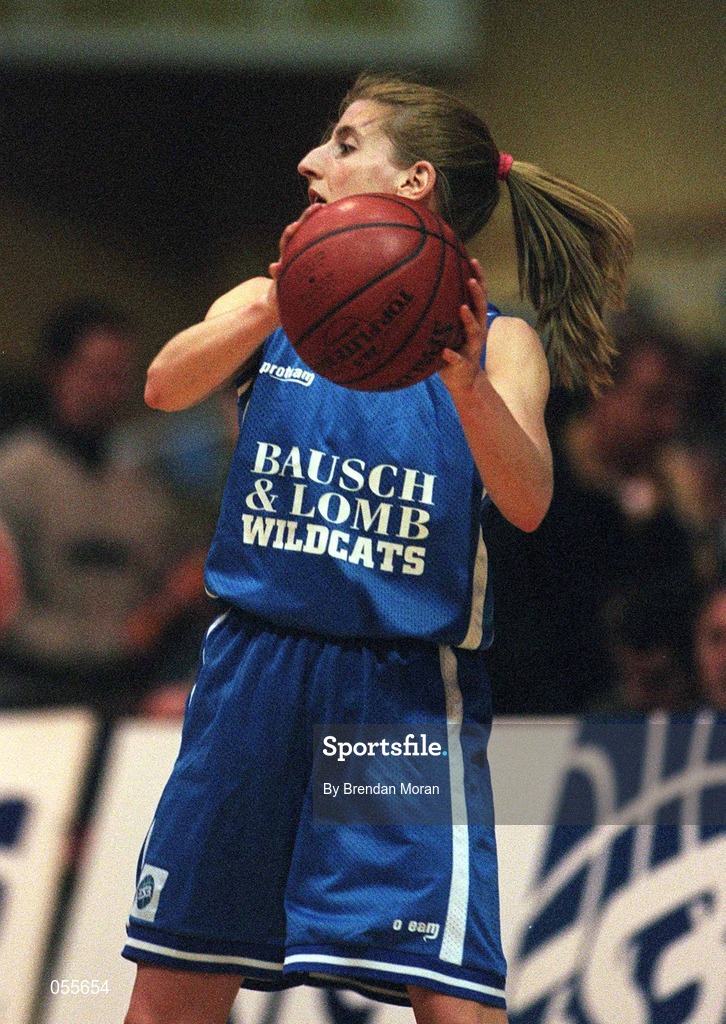 26 January 2001; Olivia O'Reilly of Wildcats during the ESB Women's Cup Semi-Final match between Wildcats and UL Limerick at the National Basketball Arena in Tallaght, Dublin. Photo by Brendan Moran/Sportsfile