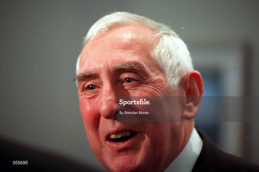 26 January 2000; Mr Ronnie Delany, Gold medalist in the 1956 Olympics, at the announcement at Government Buildings in Dublin, that the government is to proceed immediately with plans to build a 'Campus of Sporting Excellence' to be called Sports Campus Ireland which will have as its centrepiece an 80,000 all seated National Stadium capable of accomodating all field sports. Photo by Brendan Moran/Sportsfile