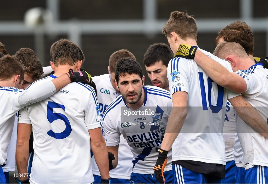 28 November 2015; Bryan Sheehan speaks to his St Mary's team-mates ahead of the game. AIB Munster GAA Football Intermediate Club Championship Final, St Mary's, Kerry, v Carrigaline, Cork. Fitzgerald Stadium, Killarney, Co. Kerry. Picture credit: Stephen McCarthy / SPORTSFILE