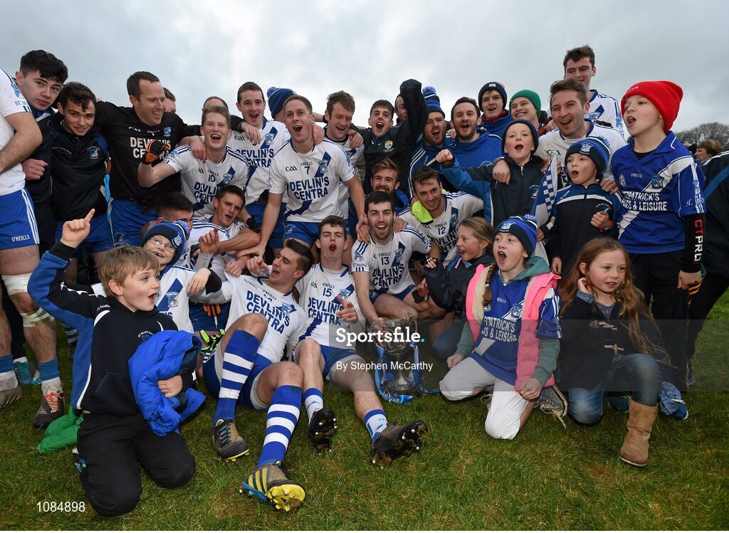28 November 2015; St Mary's players and supporters celebrate following their victory. AIB Munster GAA Football Intermediate Club Championship Final, St Mary's, Kerry, v Carrigaline, Cork. Fitzgerald Stadium, Killarney, Co. Kerry. Picture credit: Stephen McCarthy / SPORTSFILE