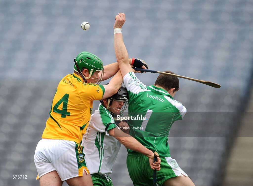 11 July 2009; Nicky Horan, Meath, in action against Patrick Gannon, right, and Martin  Finn, London. Nicky Rackard Cup Final, Meath v London, Croke Park, Dublin. Picture credit: Brian Lawless / SPORTSFILE