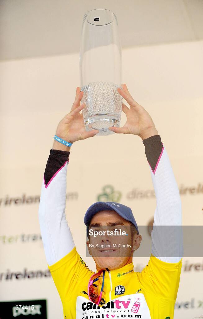 23 August 2009; Yellow jersey winner Russell Downing, Candi TV - Marshalls Pasta, after stage 3 of the Tour of Ireland. 2009 Tour of Ireland -  Stage 3, Bantry to Cork. Picture credit: Stephen McCarthy / SPORTSFILE
