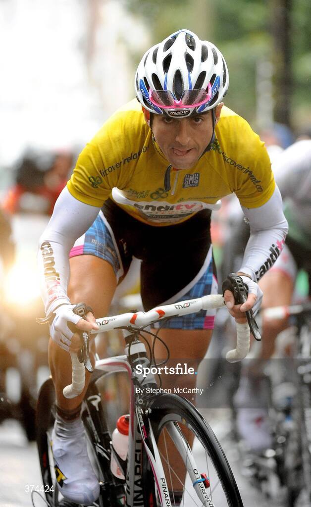 23 August 2009; Eventual race winner Russell Downing, Candi TV - Marshalls Pasta, climbs St. Patricks Hill during stage 3 of the Tour of Ireland. 2009 Tour of Ireland -  Stage 3, Bantry to Cork. Picture credit: Stephen McCarthy / SPORTSFILE