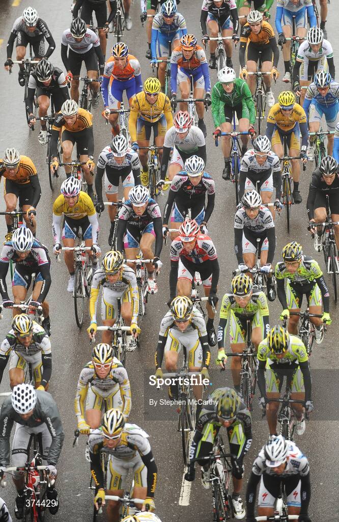 23 August 2009; A general view of the peloton during stage 3 of the Tour of Ireland. 2009 Tour of Ireland -  Stage 3, Bantry to Cork. Picture credit: Stephen McCarthy / SPORTSFILE