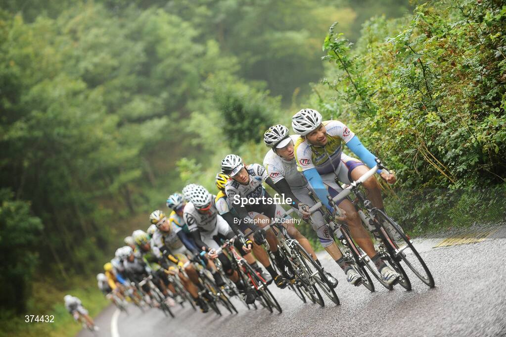 23 August 2009; A general view of the peloton during stage 3 of the Tour of Ireland. 2009 Tour of Ireland -  Stage 3, Bantry to Cork. Picture credit: Stephen McCarthy / SPORTSFILE