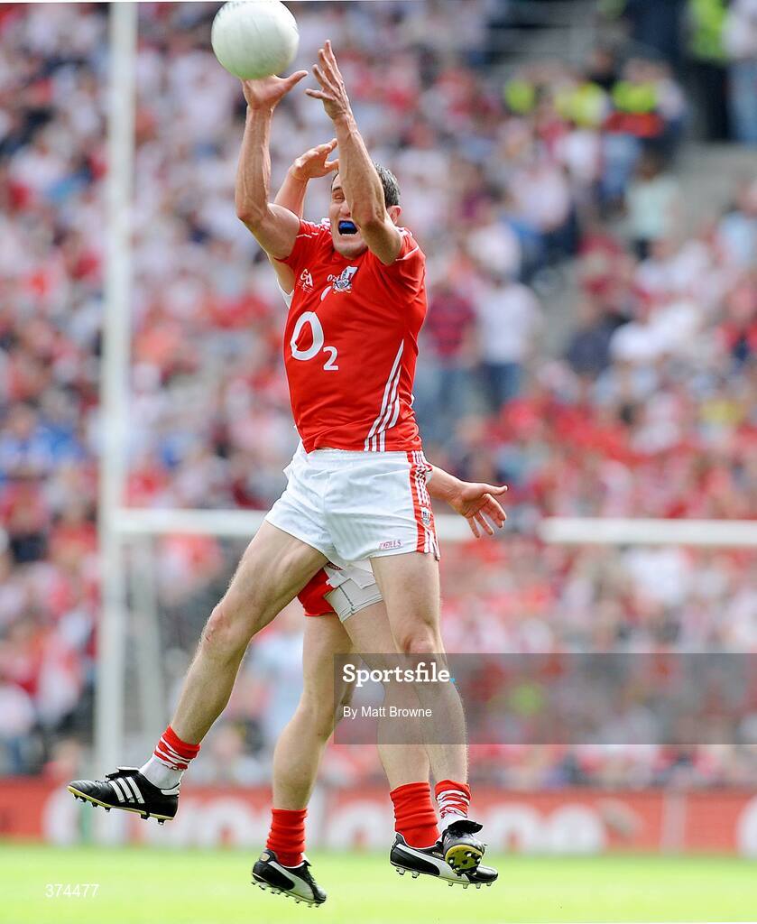 23 August 2009; Graham Canty, Cork, in action against Brian McGuigan, Tyrone. GAA Football All-Ireland Senior Championship Semi-Final, Tyrone v Cork, Croke Park, Dublin. Picture credit: Matt Browne / SPORTSFILE