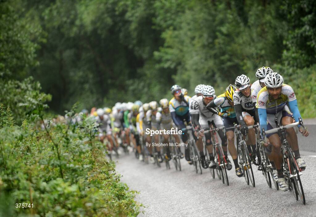 23 August 2009; A general view of the Peloton during stage 3 of the Tour of Ireland. 2009 Tour of Ireland -  Stage 3, Bantry to Cork. Picture credit: Stephen McCarthy / SPORTSFILE