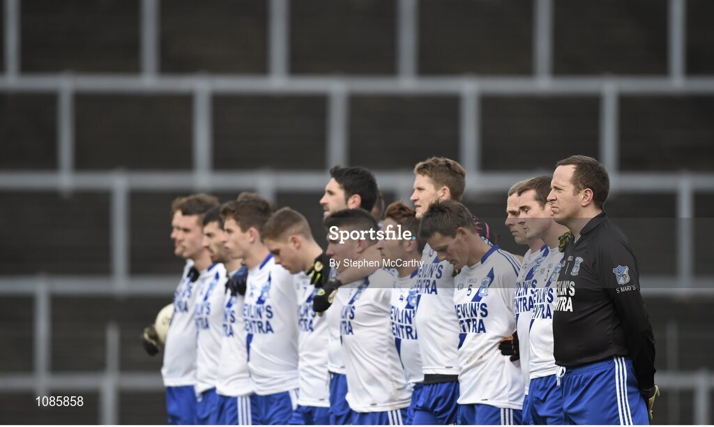 28 November 2015; The St Mary's team during the national anthem. AIB Munster GAA Football Intermediate Club Championship Final, St Mary's, Kerry, v Carrigaline, Cork. Fitzgerald Stadium, Killarney, Co. Kerry. Picture credit: Stephen McCarthy / SPORTSFILE