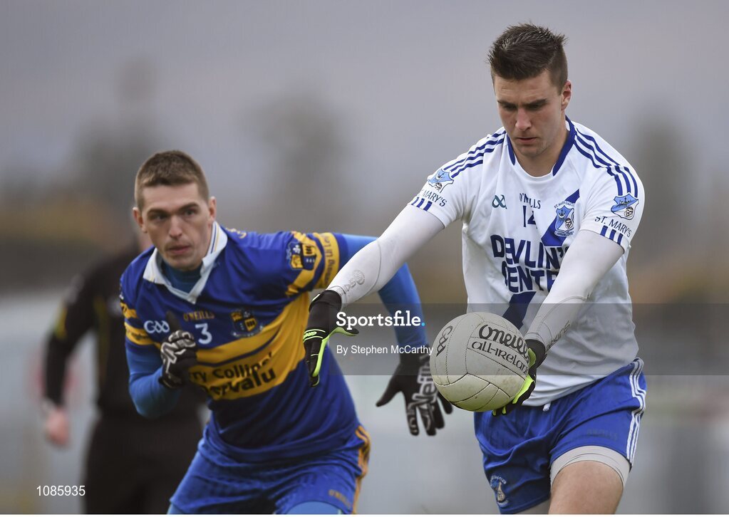 28 November 2015; Daniel Daly, St Mary's, in action against Peter Ronayne, Carrigaline. AIB Munster GAA Football Intermediate Club Championship Final, St Mary's, Kerry, v Carrigaline, Cork. Fitzgerald Stadium, Killarney, Co. Kerry. Picture credit: Stephen McCarthy / SPORTSFILE