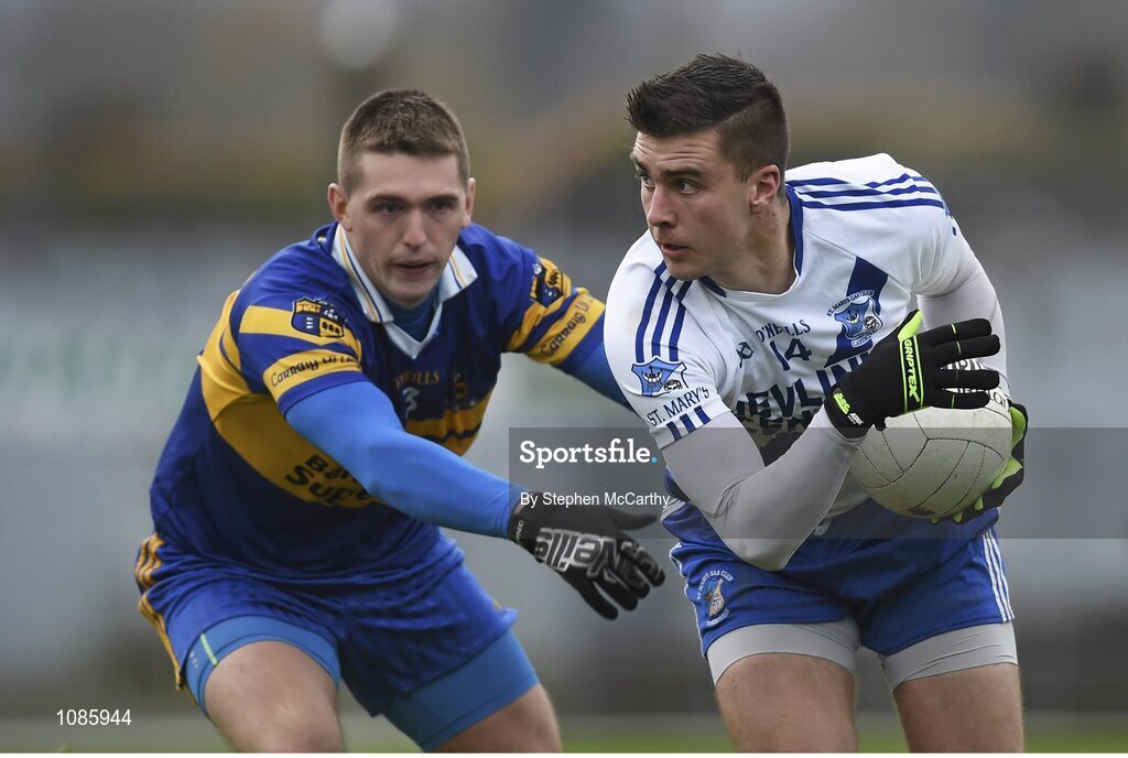 28 November 2015; Daniel Daly, St Mary's, in action against Peter Ronayne, Carrigaline. AIB Munster GAA Football Intermediate Club Championship Final, St Mary's, Kerry, v Carrigaline, Cork. Fitzgerald Stadium, Killarney, Co. Kerry. Picture credit: Stephen McCarthy / SPORTSFILE