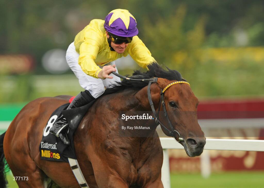 5 September 2009; Sea The Stars, with Mick Kinane up, on their way to winning the Tattersalls Millions Irish Champion Stakes. Leopardstown Racecourse, Dublin. Picture credit: Ray McManus / SPORTSFILE