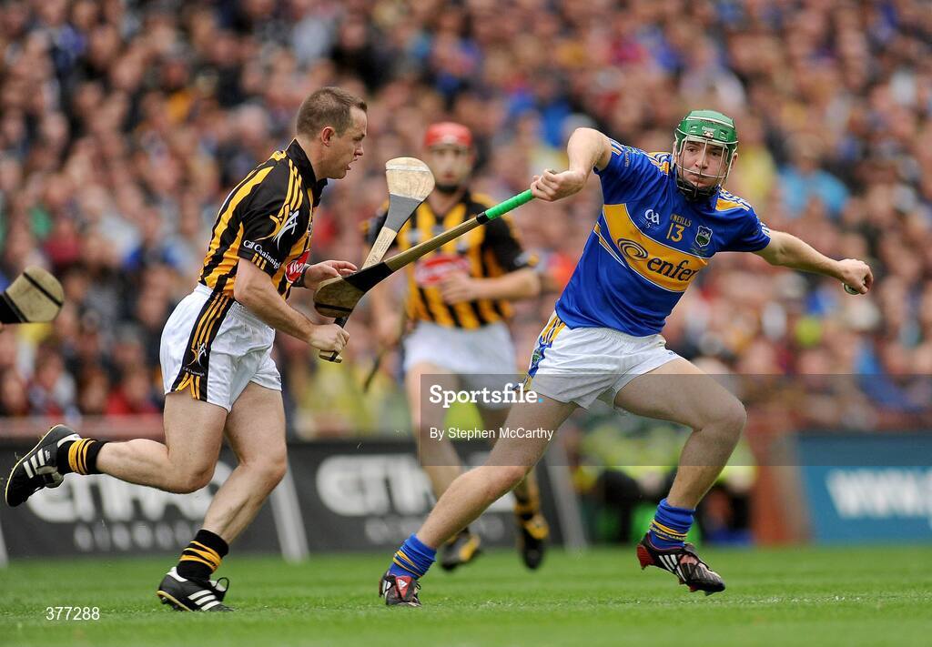6 September 2009; Noel McGrath, Tipperary, in action against Michael Kavanagh, Kilkenny. GAA Hurling All-Ireland Senior Championship Final, Kilkenny v Tipperary, Croke Park, Dublin. Picture credit: Stephen McCarthy / SPORTSFILE