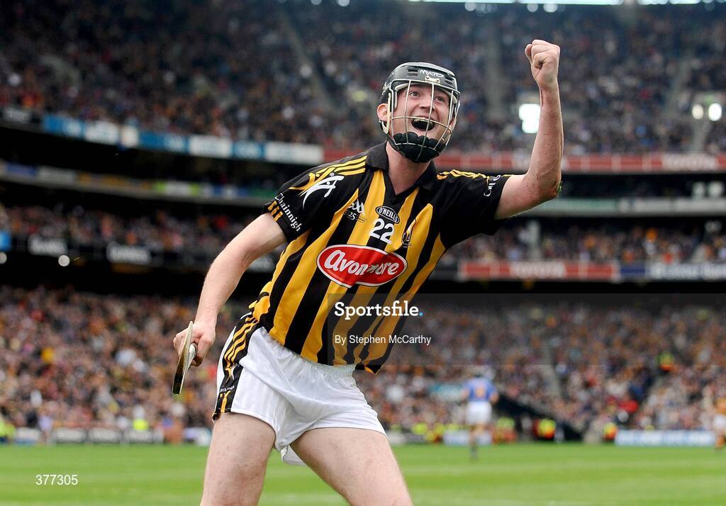 6 September 2009; Martin Comerford, Kilkenny, celebrates after scoring his side's second goal. GAA Hurling All-Ireland Senior Championship Final, Kilkenny v Tipperary, Croke Park, Dublin. Picture credit: Stephen McCarthy / SPORTSFILE