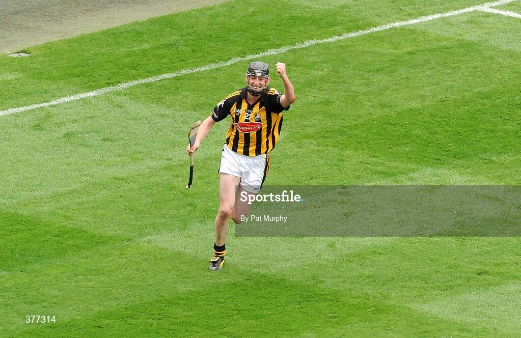 6 September 2009; Martin Comerford, Kilkenny, celebrates after scoring his side's second goal. GAA Hurling All-Ireland Senior Championship Final, Kilkenny v Tipperary, Croke Park, Dublin. Picture credit: Pat Murphy / SPORTSFILE