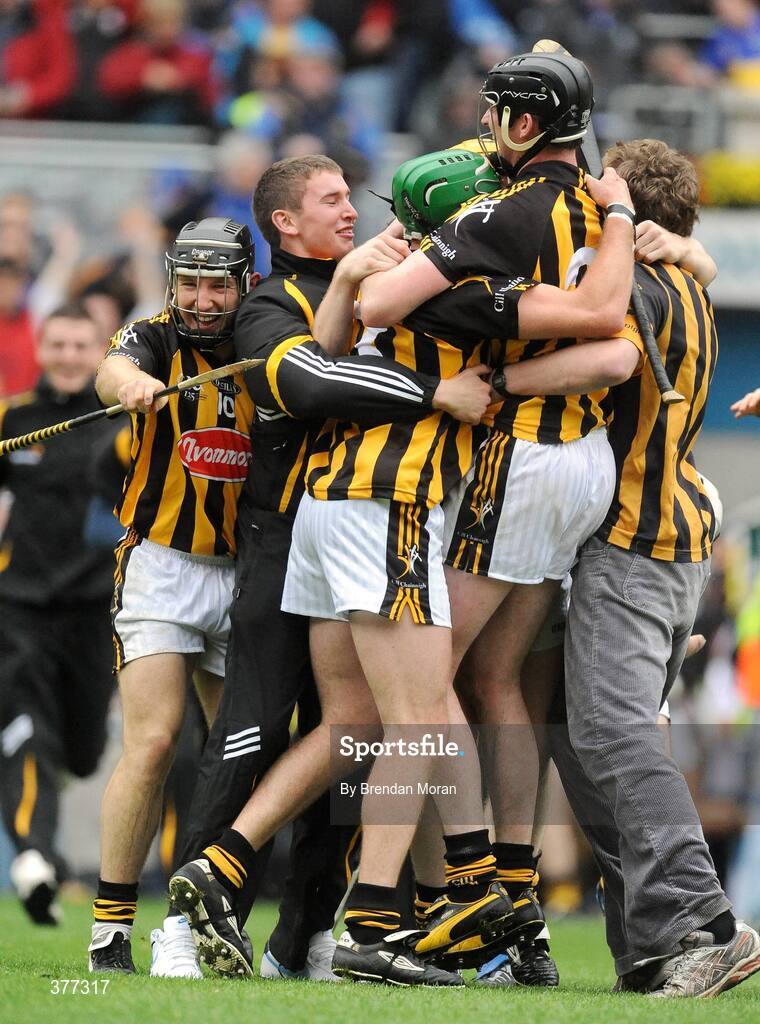6 September 2009; Kilkenny players, including Richie Hogan, Eddie Brennan and Martin Comerford, celebrate with supporters after the final whistle. GAA Hurling All-Ireland Senior Championship Final, Kilkenny v Tipperary, Croke Park, Dublin. Picture credit: Brendan Moran / SPORTSFILE