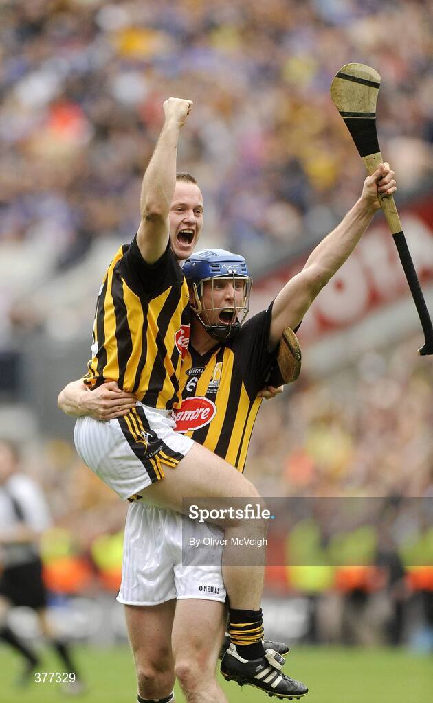 6 September 2009; Michael Kavanagh and Brian Hogan, Kilkenny, celebrate at the final whistle. GAA Hurling All-Ireland Senior Championship Final, Kilkenny v Tipperary, Croke Park, Dublin. Picture credit: Oliver McVeigh / SPORTSFILE
