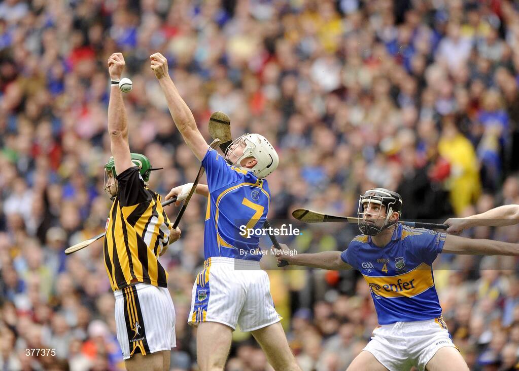 6 September 2009; Eddie Brennan, Kilkenny, in action against Brendan Maher, Tipperary. GAA Hurling All-Ireland Senior Championship Final, Kilkenny v Tipperary, Croke Park, Dublin. Picture credit: Oliver McVeigh / SPORTSFILE
