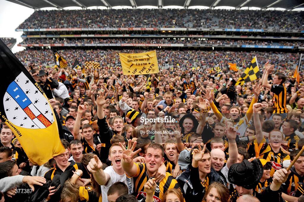 6 September 2009; Kilkenny supporters celebrate their side's victory. GAA Hurling All-Ireland Senior Championship Final, Kilkenny v Tipperary, Croke Park, Dublin. Picture credit: Stephen McCarthy / SPORTSFILE