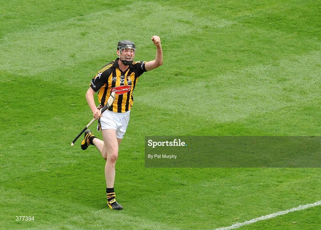 6 September 2009; Martin Comerford, Kilkenny, celebrates after scoring his side's second goal. GAA Hurling All-Ireland Senior Championship Final, Kilkenny v Tipperary, Croke Park, Dublin. Picture credit: Pat Murphy / SPORTSFILE