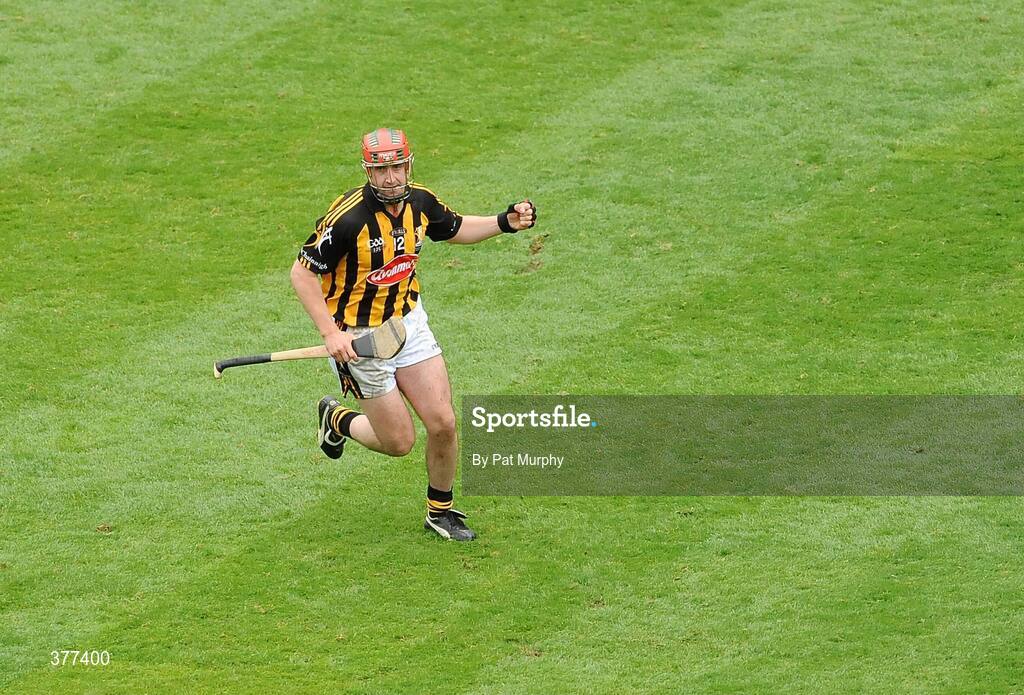 6 September 2009; Eoin Larkin, Kilkenny, celebrates a late score. GAA Hurling All-Ireland Senior Championship Final, Kilkenny v Tipperary, Croke Park, Dublin. Picture credit: Pat Murphy / SPORTSFILE