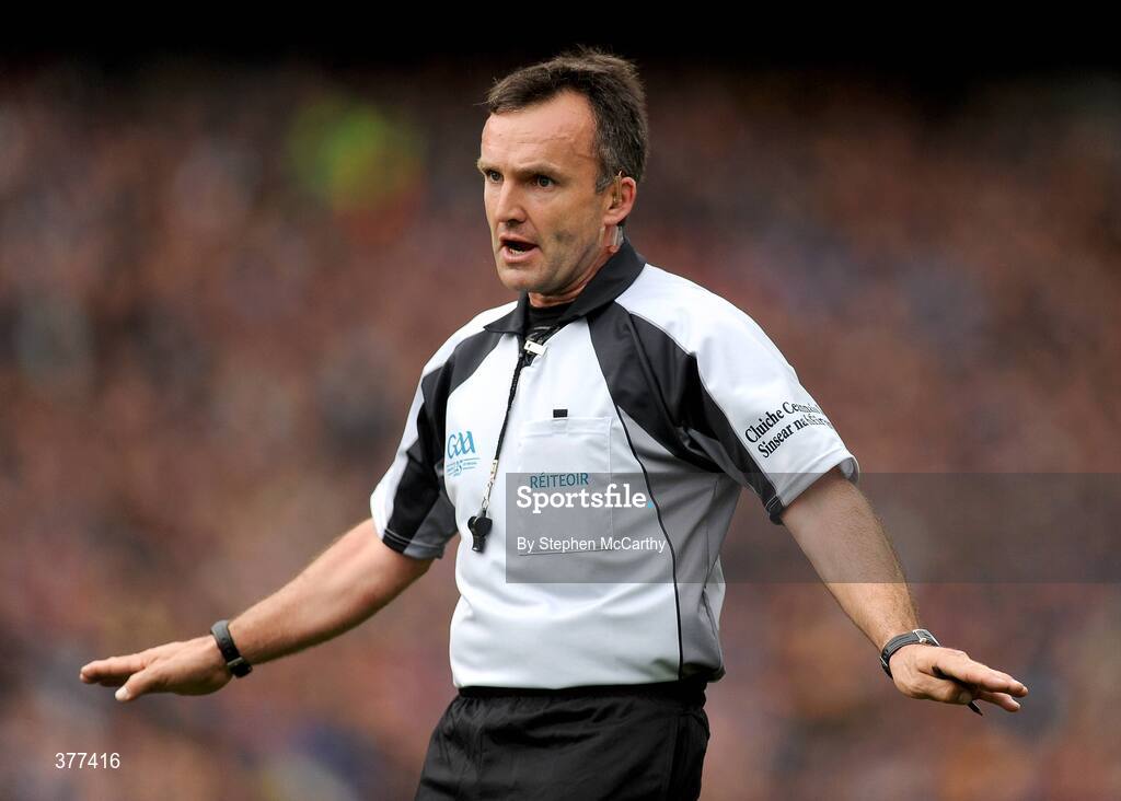 6 September 2009; Referee Diarmuid Kirwan. GAA Hurling All-Ireland Senior Championship Final, Kilkenny v Tipperary, Croke Park, Dublin. Picture credit: Stephen McCarthy / SPORTSFILE