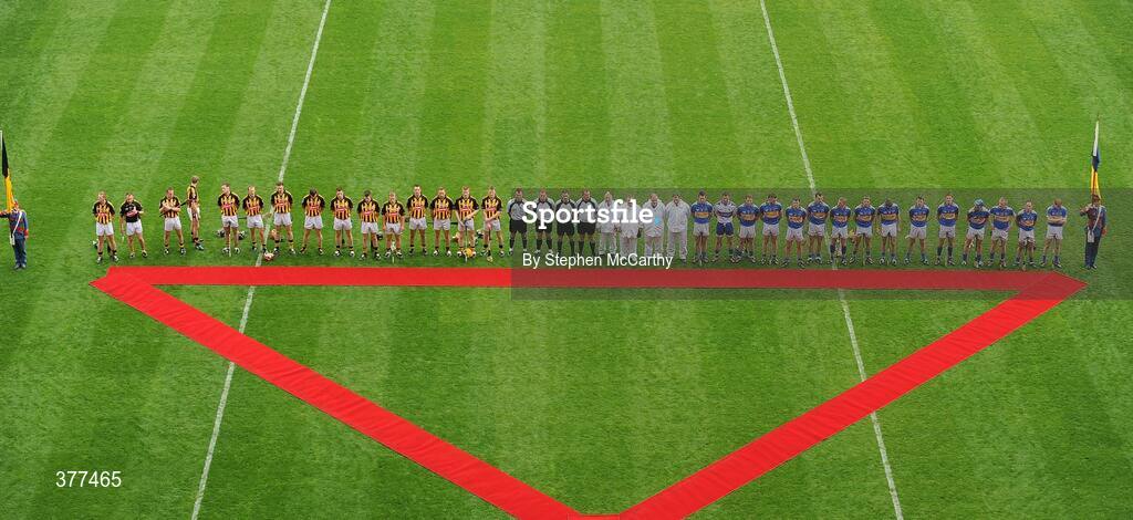 6 September 2009; The Kilkenny, Tipperary and match officials line up ahead of the game. GAA Hurling All-Ireland Senior Championship Final, Kilkenny v Tipperary, Croke Park, Dublin. Picture credit: Stephen McCarthy / SPORTSFILE