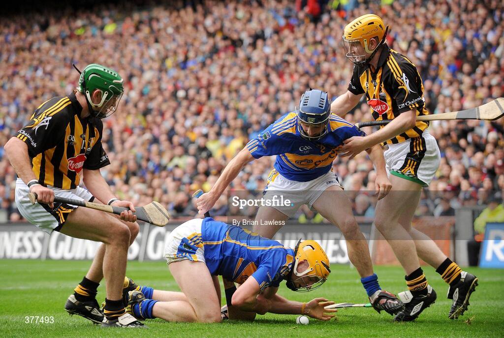 6 September 2009; Padraic Maher and Paddy Stapleton, Tipperary, in action against Eddie Brennan, left, and Richie Power, Kilkenny. GAA Hurling All-Ireland Senior Championship Final, Kilkenny v Tipperary, Croke Park, Dublin. Picture credit: Brian Lawless / SPORTSFILE