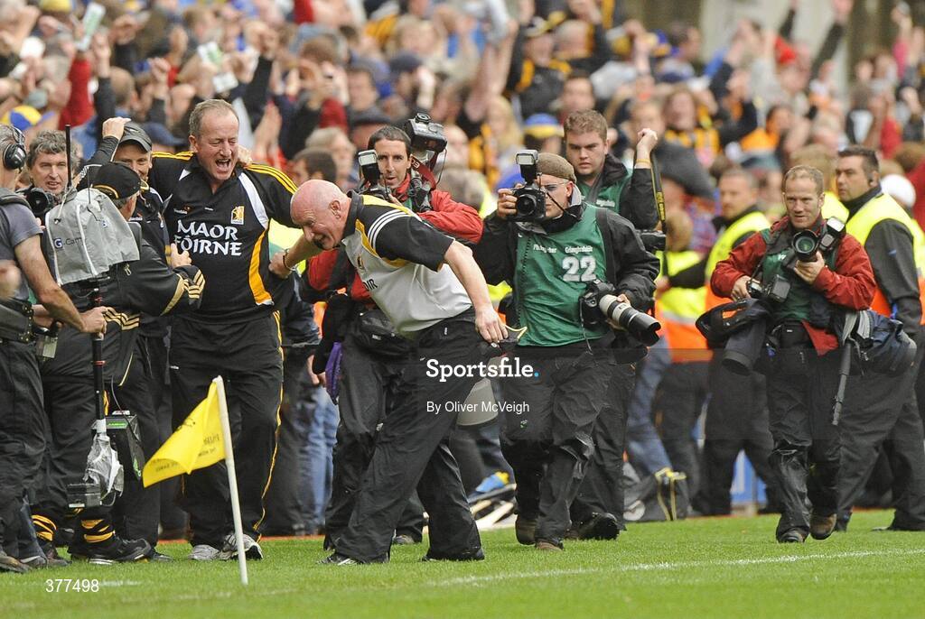 6 September 2009; Kilkenny Manager, Brian Cody, celebrates at the final whistle. GAA Hurling All-Ireland Senior Championship Final, Kilkenny v Tipperary, Croke Park, Dublin. Picture credit: Oliver McVeigh / SPORTSFILE