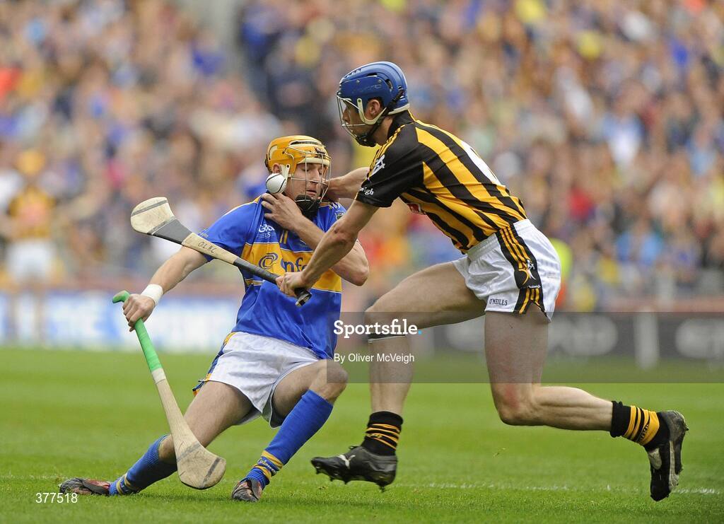 6 September 2009; Seamus Callanan, Tipperary, in action against  Brian Hogan, Kilkenny. GAA Hurling All-Ireland Senior Championship Final, Kilkenny v Tipperary, Croke Park, Dublin. Picture credit: Oliver McVeigh / SPORTSFILE