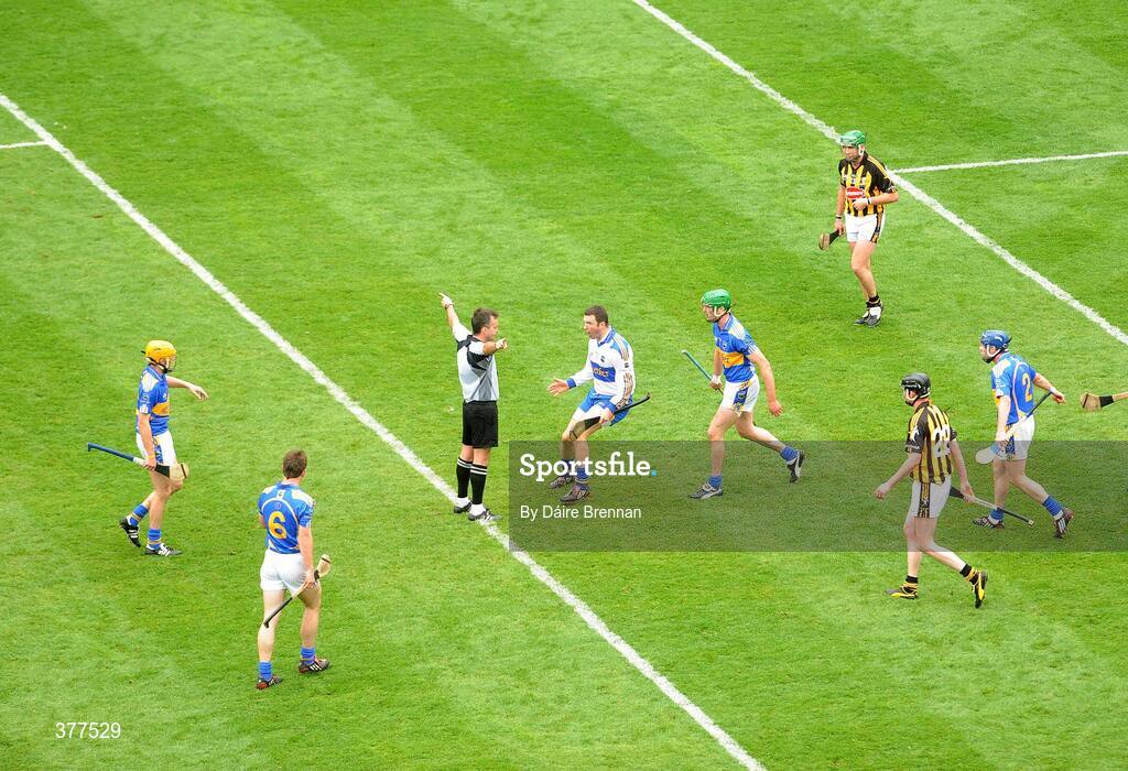 6 September 2009; Tipperary goalkeeper Brendan Cummins reacts to referee Diarmuid Kirwan's decision to award a penalty in the second half. GAA Hurling All-Ireland Senior Championship Final, Kilkenny v Tipperary, Croke Park, Dublin. Picture credit: Daire Brennan / SPORTSFILE
