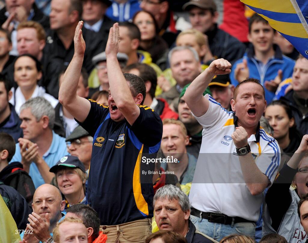 6 September 2009; Tipperary fans celebrate a score. GAA Hurling All-Ireland Senior Championship Final, Kilkenny v Tipperary, Croke Park, Dublin. Picture credit: Brian Lawless / SPORTSFILE