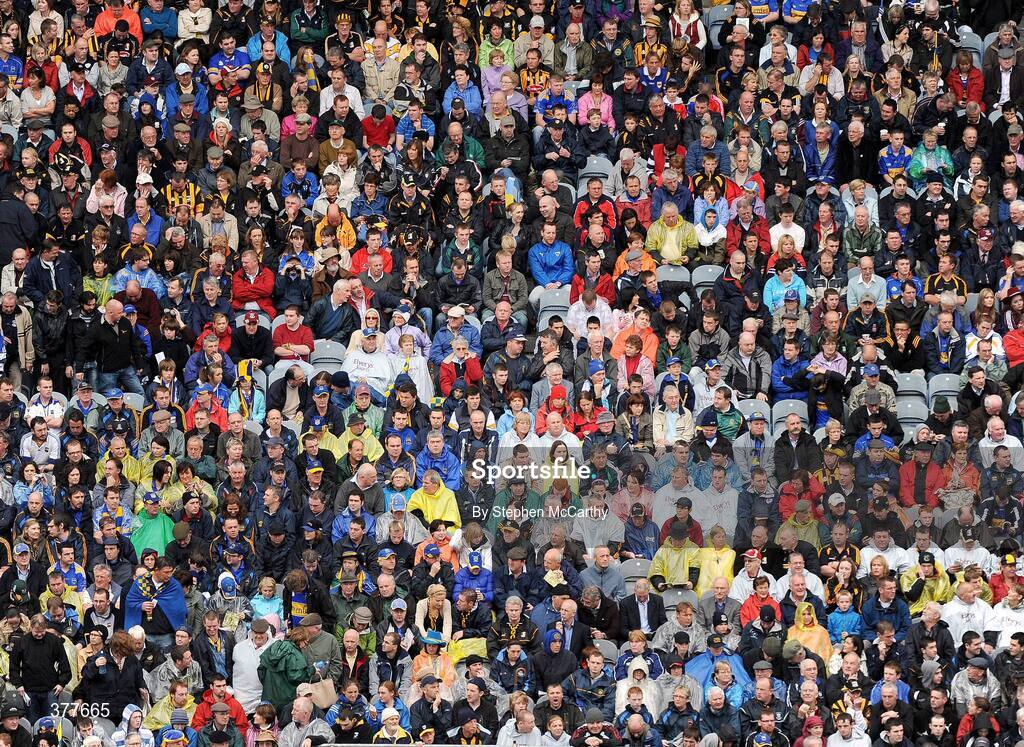 6 September 2009; Supporters await the start of the match. GAA Hurling All-Ireland Senior Championship Final, Kilkenny v Tipperary, Croke Park, Dublin. Picture credit: Stephen McCarthy / SPORTSFILE