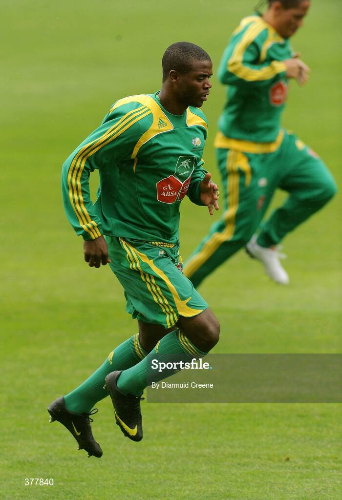 7 September 2009; South Africa's Aaron Mokoena in action during squad training ahead of their International friendly match against the Republic of Ireland on Tuesday. Thomond Park, Limerick. Picture credit: Diarmuid Greene / SPORTSFILE