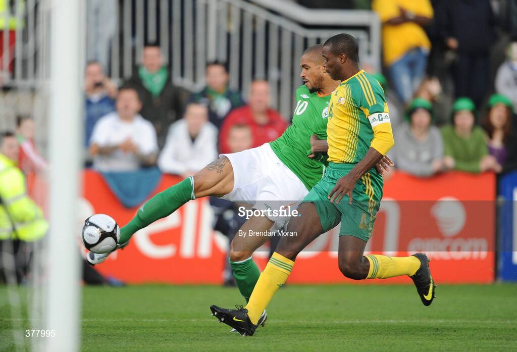 8 September 2009; Caleb Folan, Republic of Ireland, in action against Tsepo Masilela, South Africa. International Friendly, Republic of Ireland v South Africa, Thomond Park, Limerick. Picture Credit: Brendan Moran / SPORTSFILE