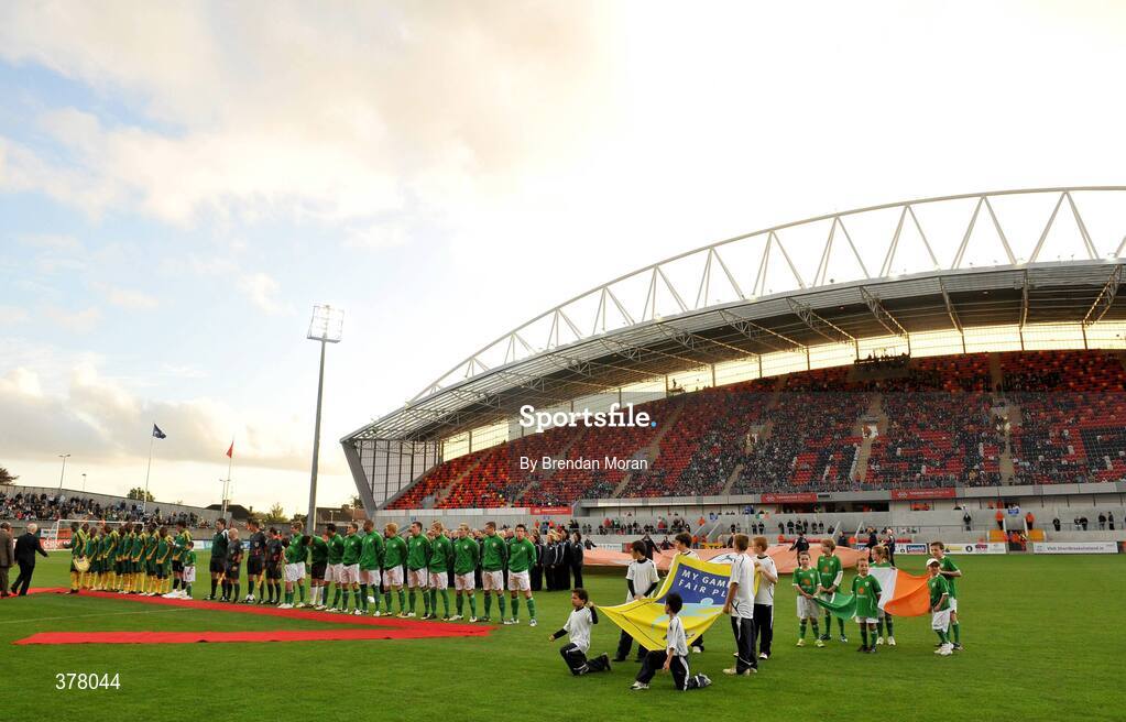 8 September 2009; The teams line up in front of a sparcely populated stadium. International Friendly, Republic of Ireland v South Africa, Thomond Park, Limerick. Picture Credit: Brendan Moran / SPORTSFILE
