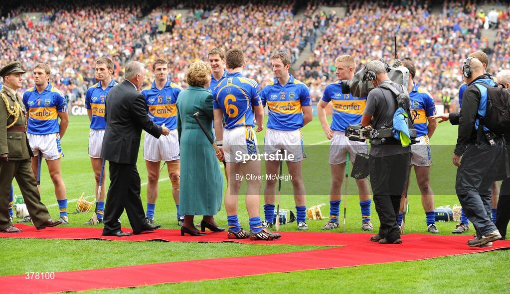 6 September 2009; President Mary McAleese shakes hands with Tipperary's John O'Brien before the game. GAA Hurling All-Ireland Senior Championship Final, Kilkenny v Tipperary, Croke Park, Dublin. Picture credit: Oliver McVeigh / SPORTSFILE