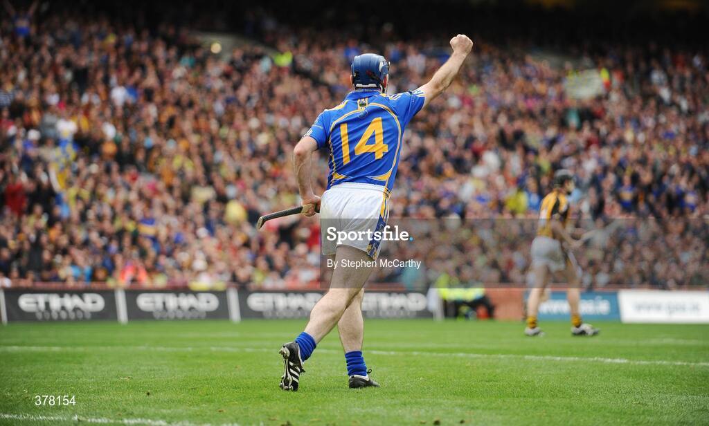 6 September 2009; Eoin Kelly, Tipperary, celebrates a score. GAA Hurling All-Ireland Senior Championship Final, Kilkenny v Tipperary, Croke Park, Dublin. Picture credit: Stephen McCarthy / SPORTSFILE