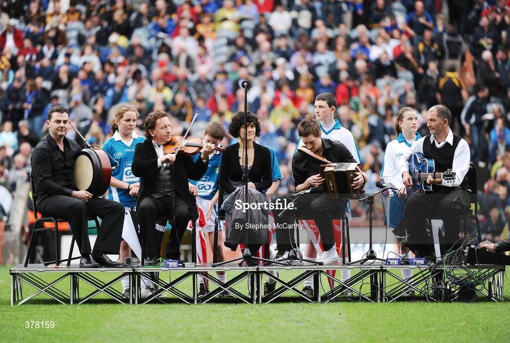 6 September 2009; Frankie Gavin and De Dannan provide the half time entertainment. GAA Hurling All-Ireland Senior Championship Final, Kilkenny v Tipperary, Croke Park, Dublin. Picture credit: Stephen McCarthy / SPORTSFILE