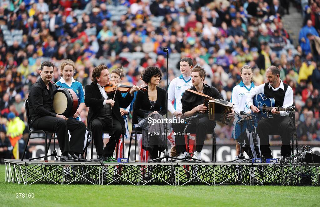 6 September 2009; Frankie Gavin and De Dannan provide the half time entertainment. GAA Hurling All-Ireland Senior Championship Final, Kilkenny v Tipperary, Croke Park, Dublin. Picture credit: Stephen McCarthy / SPORTSFILE