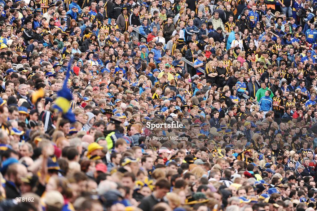 6 September 2009; Supporters on Hill 16 during the game. GAA Hurling All-Ireland Senior Championship Final, Kilkenny v Tipperary, Croke Park, Dublin. Picture credit: Stephen McCarthy / SPORTSFILE