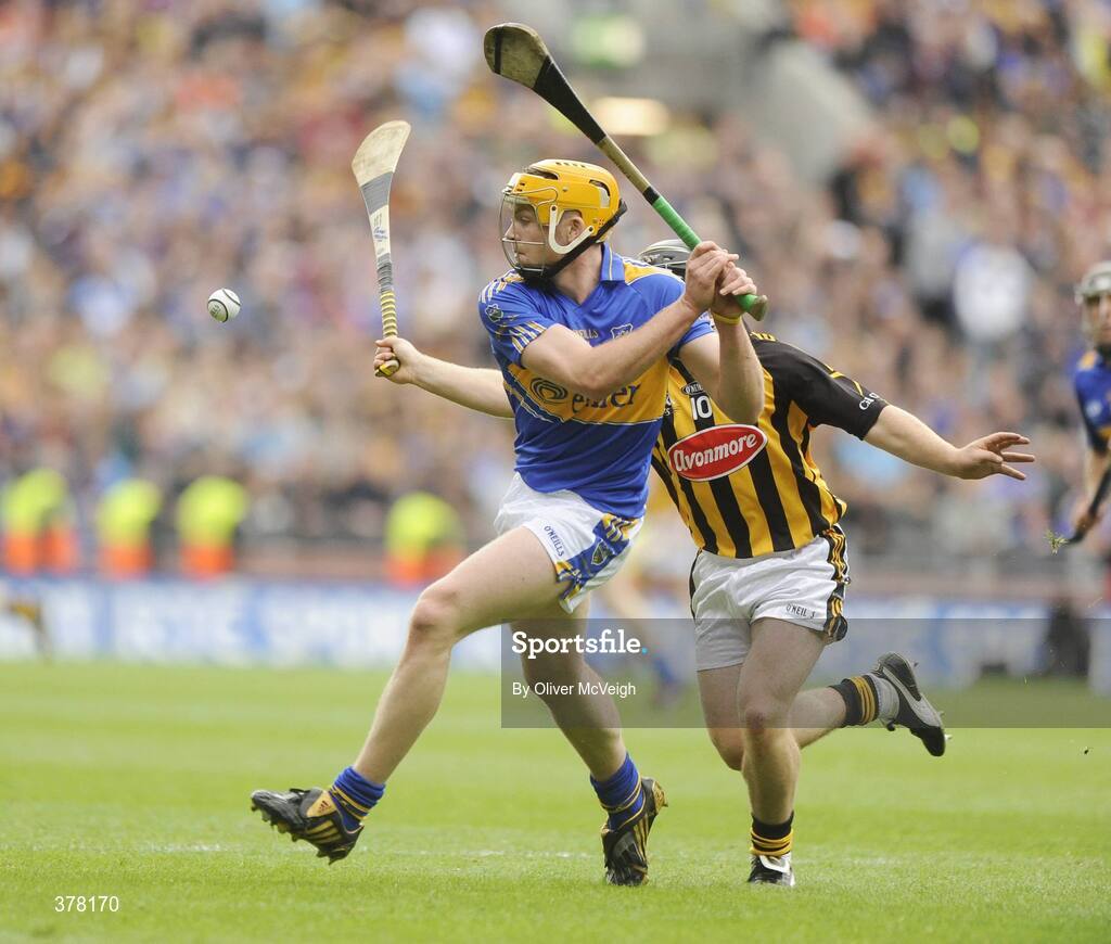 6 September 2009; Declan Fanning, Tipperary, in action against Richie Hogan, Kilkenny. GAA Hurling All-Ireland Senior Championship Final, Kilkenny v Tipperary, Croke Park, Dublin. Picture credit: Oliver McVeigh / SPORTSFILE