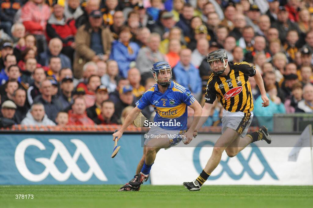 6 September 2009; Paddy Stapleton, Tipperary, in action against Aidan Fogarty, Kilkenny. GAA Hurling All-Ireland Senior Championship Final, Kilkenny v Tipperary, Croke Park, Dublin. Picture credit: Stephen McCarthy / SPORTSFILE