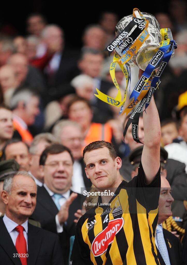 6 September 2009; Kilkenny's, Jackie Tyrrell, lifts the Liam MacCarthy cup. GAA Hurling All-Ireland Senior Championship Final, Kilkenny v Tipperary, Croke Park, Dublin. Picture credit: Brian Lawless / SPORTSFILE