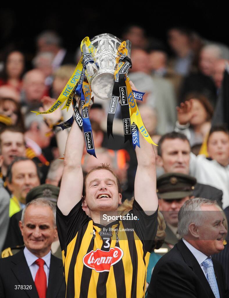 6 September 2009; Kilkenny's, J.J. Delaney, lifts the Liam MacCarthy cup. GAA Hurling All-Ireland Senior Championship Final, Kilkenny v Tipperary, Croke Park, Dublin. Picture credit: Brian Lawless / SPORTSFILE