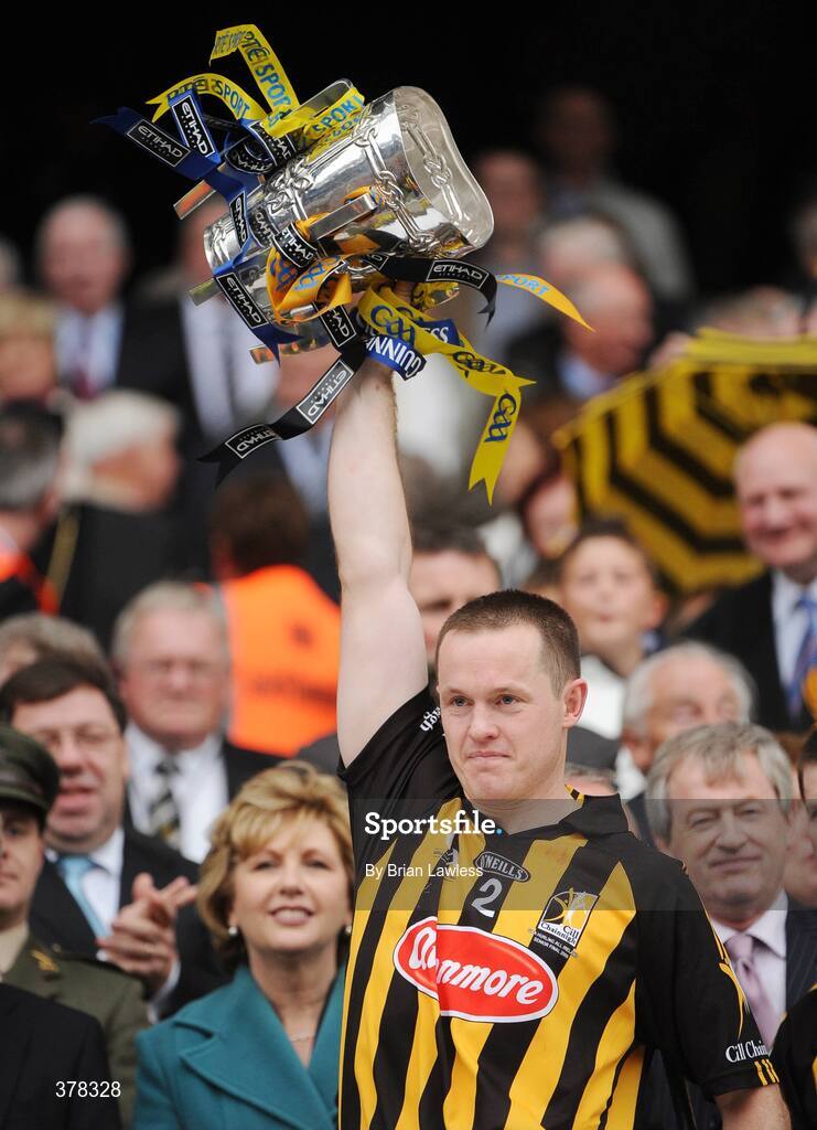 6 September 2009; Kilkenny's, Michael Kavanagh, lifts the Liam MacCarthy cup. GAA Hurling All-Ireland Senior Championship Final, Kilkenny v Tipperary, Croke Park, Dublin. Picture credit: Brian Lawless / SPORTSFILE