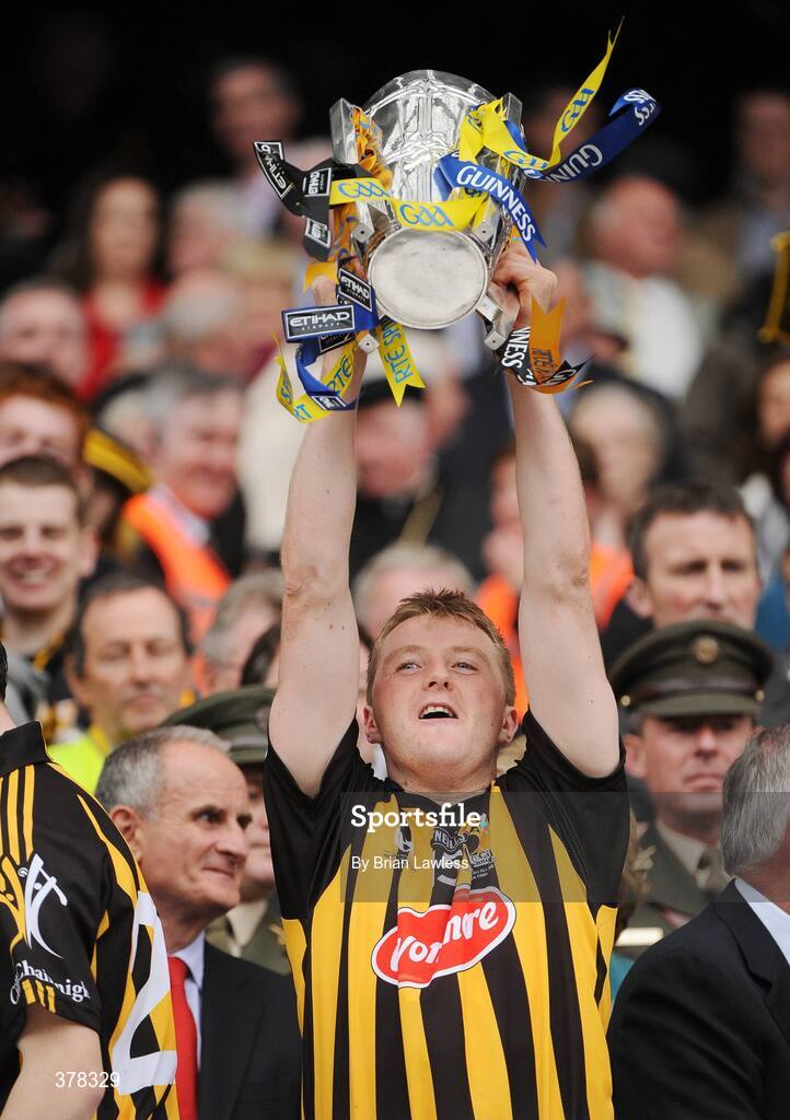 6 September 2009; Kilkenny's, Aidan Fogarty, lifts the Liam MacCarthy cup. GAA Hurling All-Ireland Senior Championship Final, Kilkenny v Tipperary, Croke Park, Dublin. Picture credit: Brian Lawless / SPORTSFILE