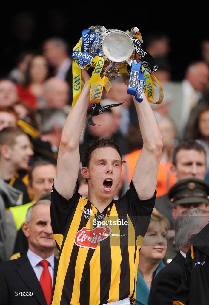6 September 2009; Kilkenny's, Brian Hogan, lifts the Liam MacCarthy cup. GAA Hurling All-Ireland Senior Championship Final, Kilkenny v Tipperary, Croke Park, Dublin. Picture credit: Brian Lawless / SPORTSFILE